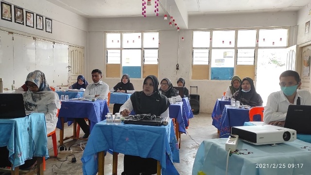 Acara Bimtek Pembuatan Soal UM dengan Pengawas Madrasah